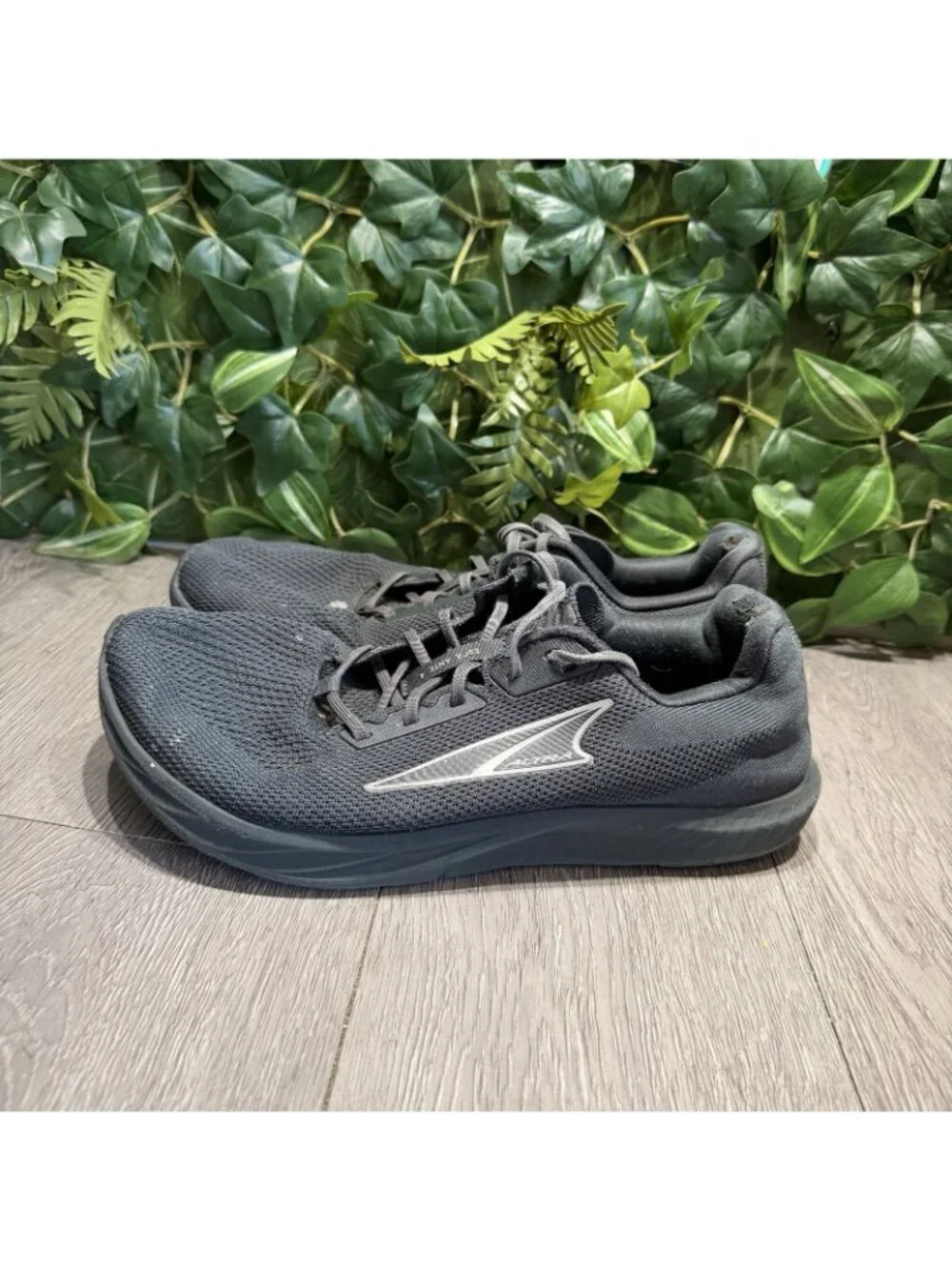 Altra Escalante 4 Shoes Men's Size 10.5 Black Zero Drop Trail Running Sneakers